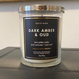 White Barn Dark Amber & Oud Candle- DISCONTINUED